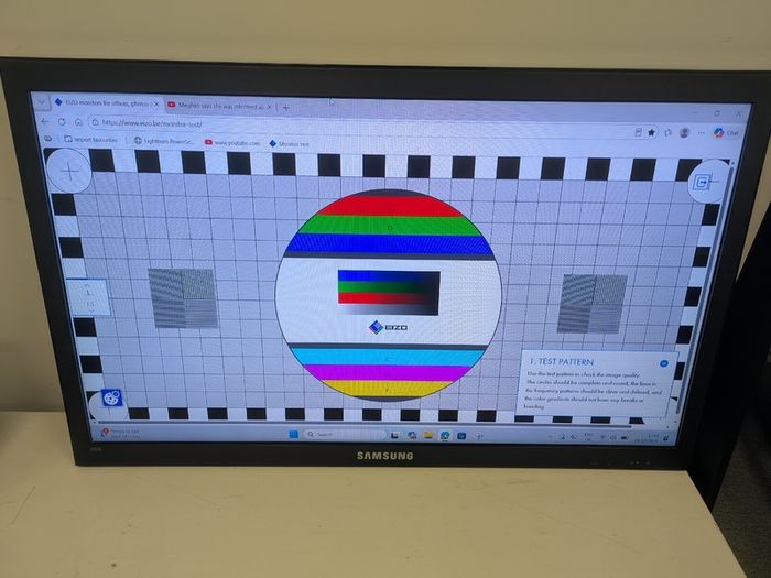 Samsung 40" Monitor - No Stand