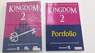 Kingdom Move forward and master 2 A Thematic Approach to Second and Third Year English
