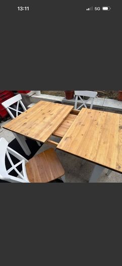 dinig table