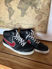 Nike trainers