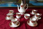 15 Piece Royal Albert Old Country Roses Bone China Gold Gilt Coffee Set For 6 Person Setting Made In England