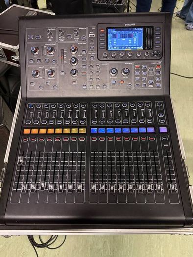 Midas M32r + Dl16