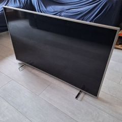 Philips 50-inch 4K Smart TV Perfect Working Order (Cheap/Few scratches))