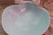 nice ceramic scallop shell bird bath