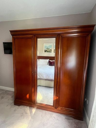wardrobe
