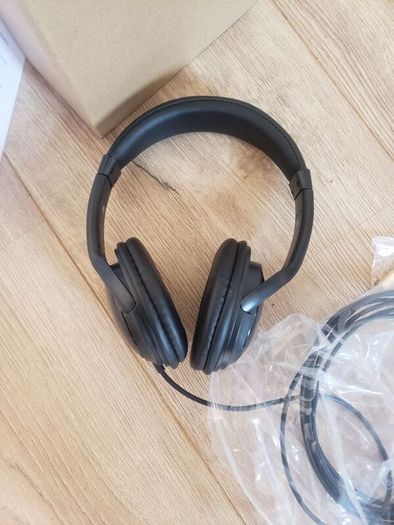 On-Ear Wired Headphones