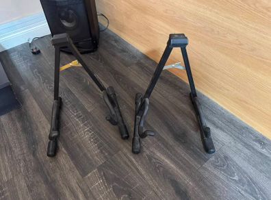 Guitar stand X2