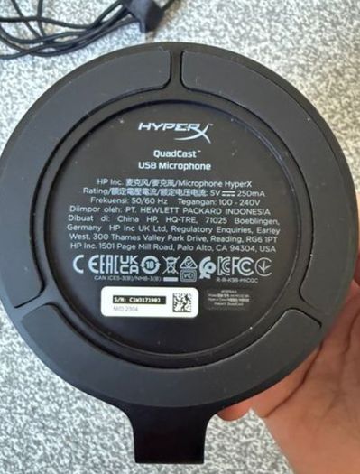 Microphone Hyper x quad cast/with the stand for mic