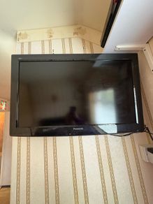 TV 32 inch