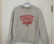 Tommy Jeans Logo Sweatshirt in Grey Marl - size XS