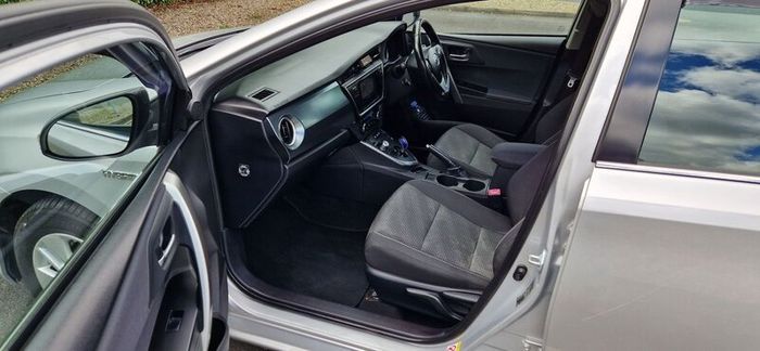 Toyota Auris 2014 1.8 Hybrid Estate