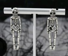 Skull goth earrings