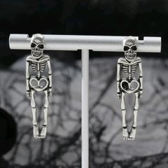Skull goth earrings