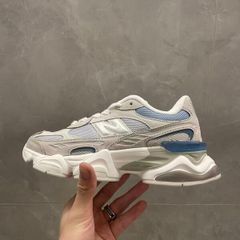 New Balance 9060 womens trainers UK3.5  EU36 Brand new