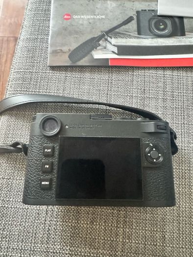 Leica M11