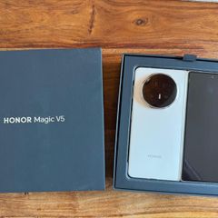 Honor Magic V5 Ivory White + Extras