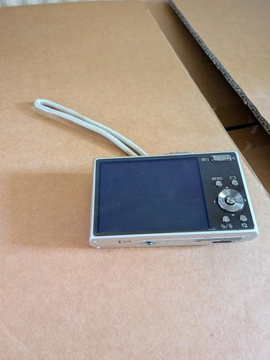 Sony DSC-T30 Cybershot Camera