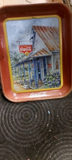 Coca cola metal drinks tray,used condition, see pictures for condition good solid used condition, nice display advertising item, buyer collects or pays postage thank you, sold as is ,front good ,back small bit of surface rust,,