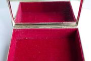 Vintage Silver Acanthus Leaf Ornated Embossed Design Cigarette/jewelry Box