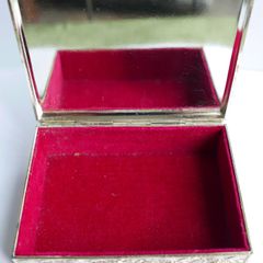 Vintage Silver Acanthus Leaf Ornated Embossed Design Cigarette/jewelry Box