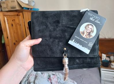 New handbag made of natural suede Esmara
