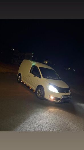 Volkswagen Caddy 2011