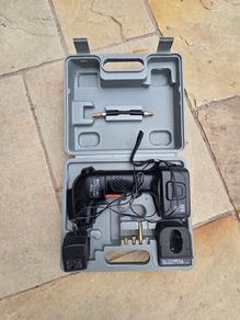 Tyre/bicycle/camping pump