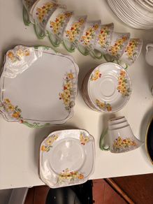 Roslyn Fine Bone China Vintage Tea Set 27 Pieces Yellow Floral Pattern