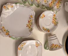 Roslyn Fine Bone China Vintage Tea Set 27 Pieces Yellow Floral Pattern