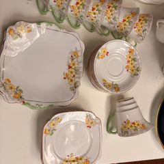 Roslyn Fine Bone China Vintage Tea Set 27 Pieces Yellow Floral Pattern
