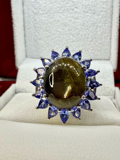 Sapphire & Tanzanite Ring