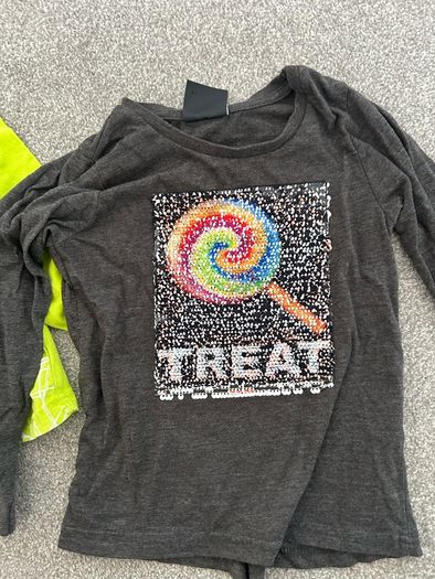 2 x 5-6y Halloween tops