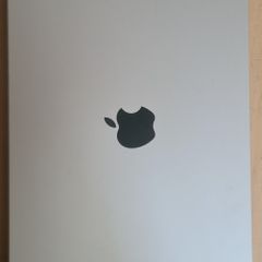 Macbook Pro 2023 M2