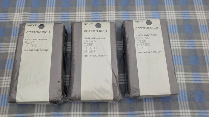Brand new Fitted Sheets and Flat Sheet