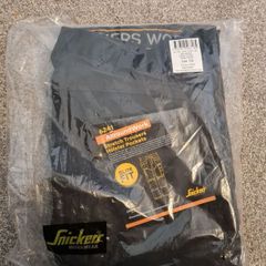 Snickers 6241 Work Trousers Size 108 BRAND NEW