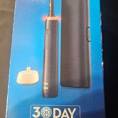 Oral B series 3 electric toothbrush
