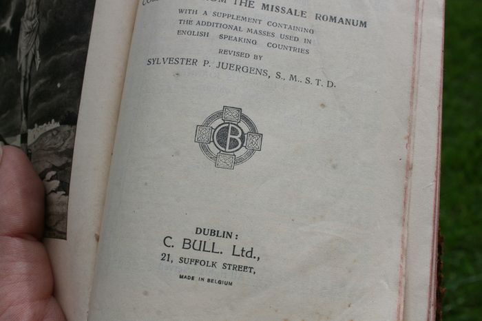 Vintage The Ideal Daily Missal with Vespers for Sundays and Feasts - Dublin