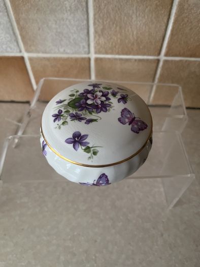 Aynsley Wild Violet Shell shaped Dish & Trinket Box