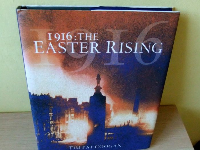 Easter Rising - Tim Pat Coogan