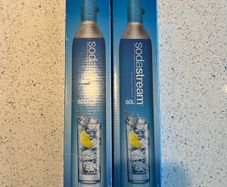 SODASTREAM CO2 Gas Cylinders X2 (1x Full . 1x Empty)