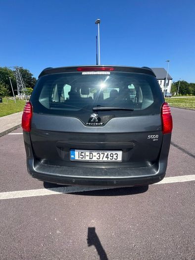 2015 Peugeot 5008