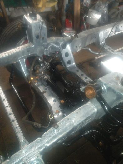 toyota landcruiser Swb (galvanise chassis)