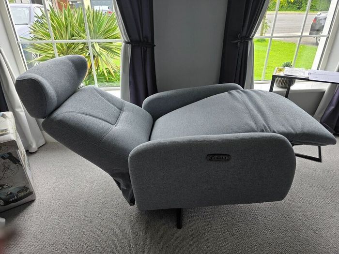 Recliner Swivel Chair Electric Battery Poweredd