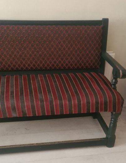 Pub Bench