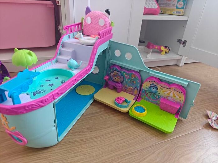 Gabby's doll house