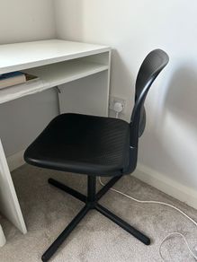 Desk + chair