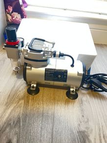 Airbrush set with compressor unused , as new.