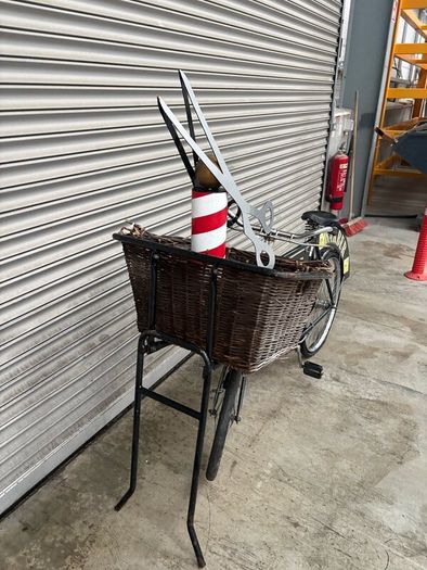 Vintage butchers bike