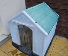 Dog kennel