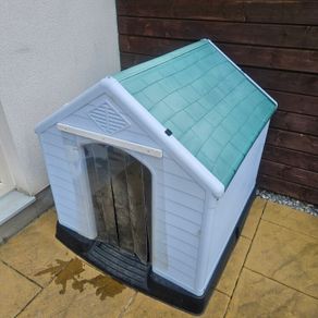 Dog kennel